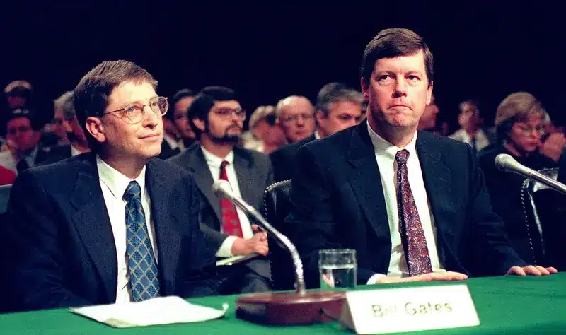 Bill Gates durante il processo 1999 contro Microsoft