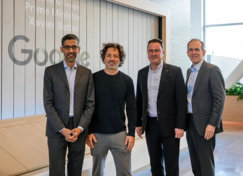 Sergj Brin, Sundar Pichai e Larry Page con il primo ministro lussemburghese 2023